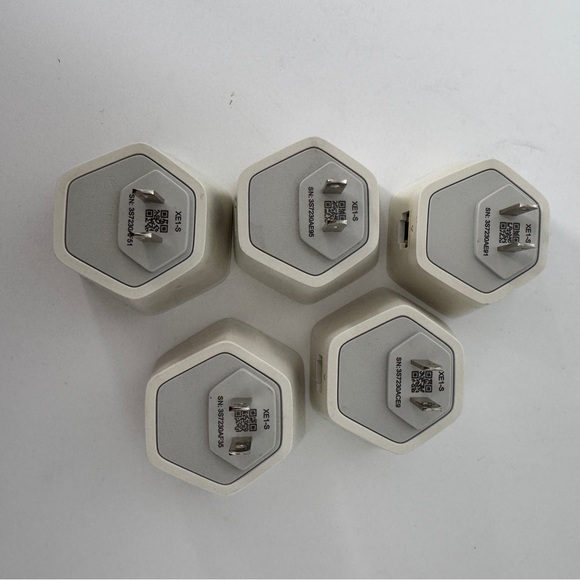 Xfinity XFi WiFi Extender Pods-set of 5 - Picture 2 of 3